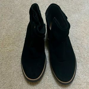 Clark’s Ultimate Comfort Booties